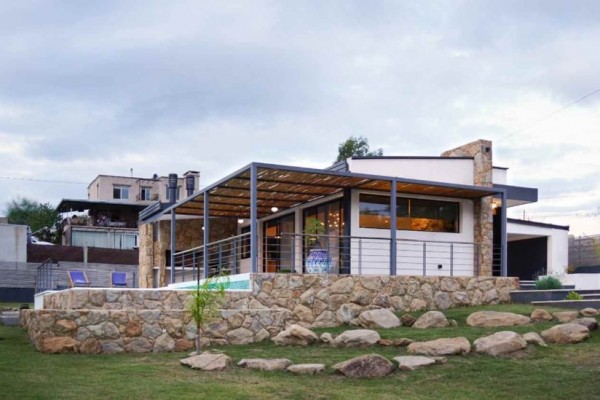 Villa Carlos Paz Villa del Lago Hermosa casa a estrenar detalles de categoria 3 dormitorios