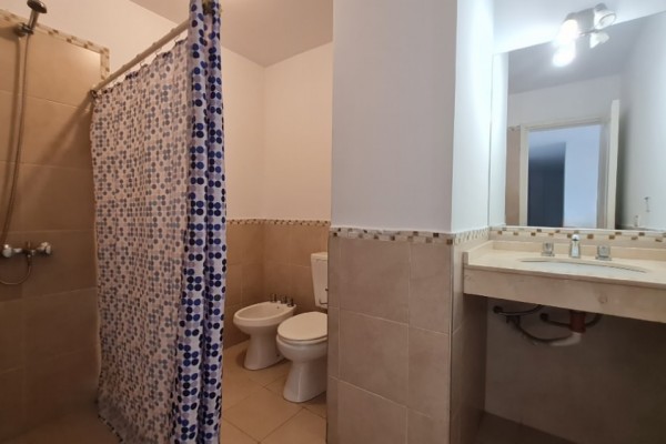 HERMOSO DEPARTAMENTO 2 DORMITORIOS Y 2 BAÑOS CON COCHERA - EDIFICIO TORRE SERENA 