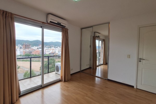 HERMOSO DEPARTAMENTO 2 DORMITORIOS Y 2 BAÑOS CON COCHERA - EDIFICIO TORRE SERENA 