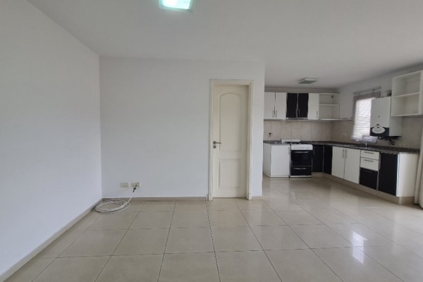 HERMOSO DEPARTAMENTO 2 DORMITORIOS Y 2 BAÑOS CON COCHERA - EDIFICIO TORRE SERENA 