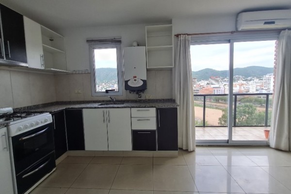 HERMOSO DEPARTAMENTO 2 DORMITORIOS Y 2 BAÑOS CON COCHERA - EDIFICIO TORRE SERENA 