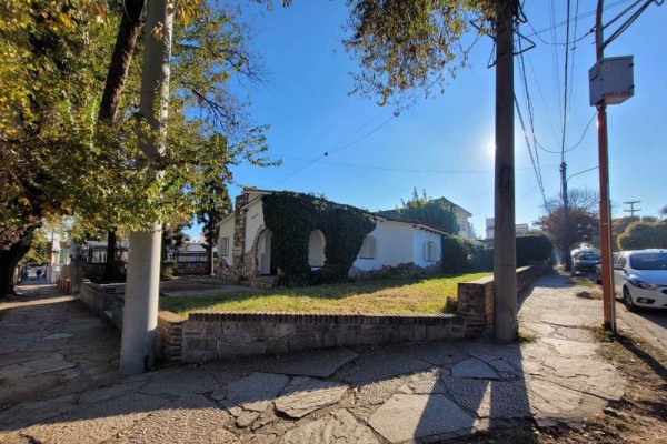 Casa Villa Carlos Paz 2 dormitorios Córdoba esquina Buenos Aires 