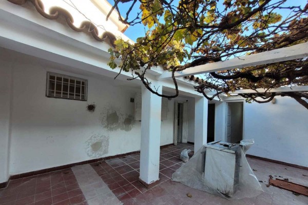 Casa Villa Carlos Paz 2 dormitorios Córdoba esquina Buenos Aires 