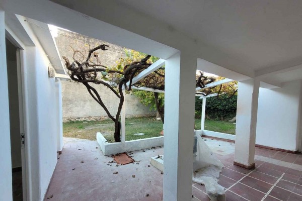 Casa Villa Carlos Paz 2 dormitorios Córdoba esquina Buenos Aires 