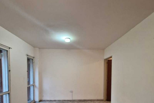 Departamento calle Alvear 1 dormitorio sin cochera . Planta baja con patio propio