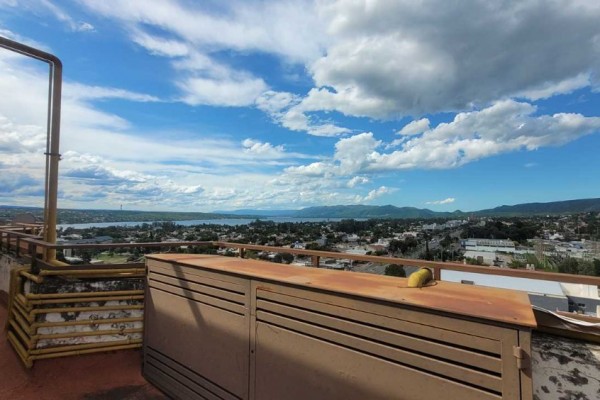 Departamento edificio Del Lago 1 dormitorio con cochera