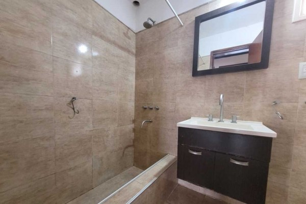 Hermosa casa 3 dormitorios, pileta y dependencias