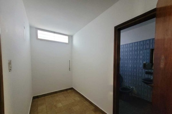 Hermosa casa 3 dormitorios, pileta y dependencias