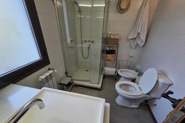 Hermosa casa en 3 plantas B° Las Vertientes 2 dormitorios con pileta y hermosa vista