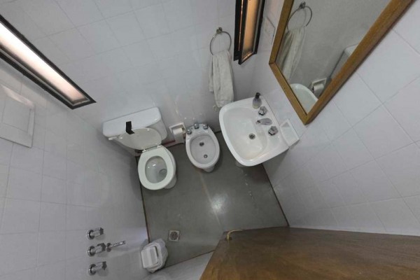 Hermosa casa en 3 plantas B° Las Vertientes 2 dormitorios con pileta y hermosa vista