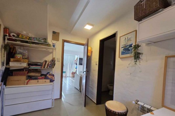 Hermosa casa en 3 plantas B° Las Vertientes 2 dormitorios con pileta y hermosa vista