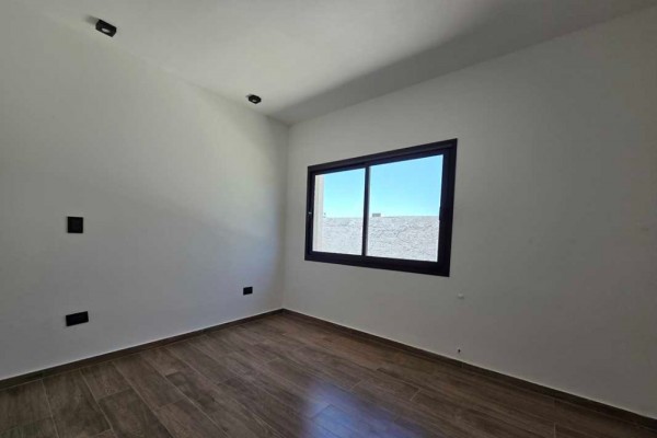 Hermosa casa de categoría Tejas 4 Malagueño 3 dormitorios con pileta excelente Renta