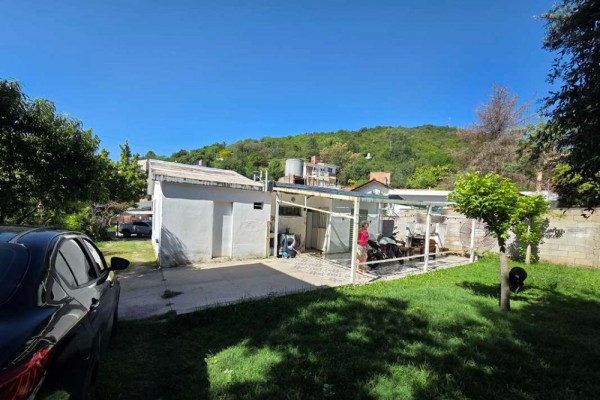 Oportunidad casa B° Malvinas 2 dormitorios, gas natural