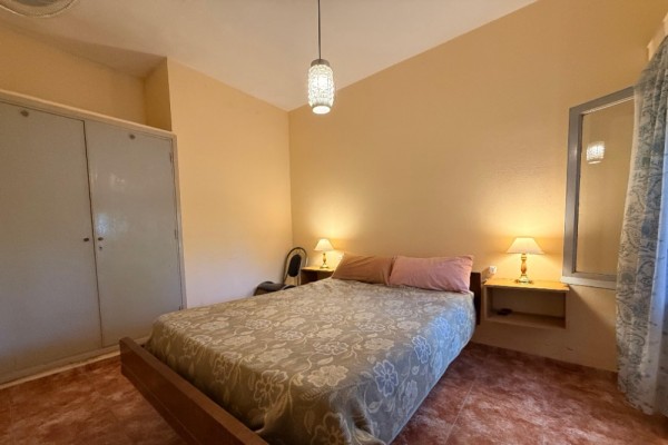 CASA ALQUILER ANUAL - PLANO CENTRO CARLOS PAZ