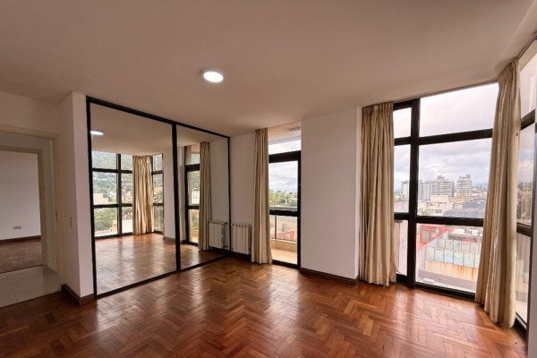 DEPARTAMENTO DOS DORMITORIOS CON COCHERA - EDIFICIO MELOS