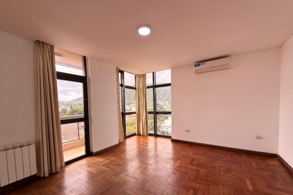 DEPARTAMENTO DOS DORMITORIOS CON COCHERA - EDIFICIO MELOS