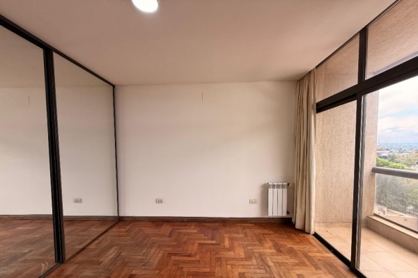 DEPARTAMENTO DOS DORMITORIOS CON COCHERA - EDIFICIO MELOS