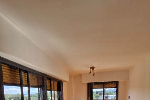 Hermoso Departamento 2 dormitorios con amplia cochera - Edificio Bamba