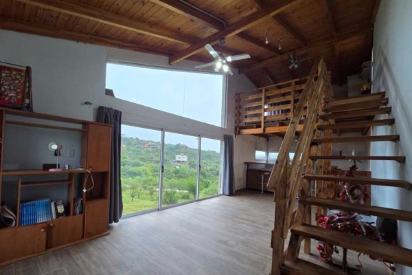 Estancia Vieja, 3 habitaciones, 1 baño, amplia cocina estar comedor, amplio parque