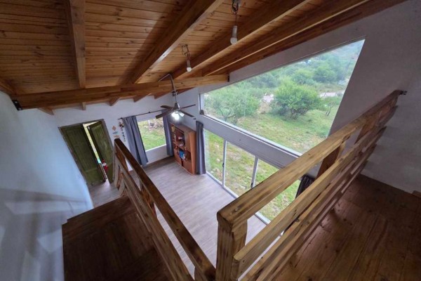 Estancia Vieja, 3 habitaciones, 1 baño, amplia cocina estar comedor, amplio parque