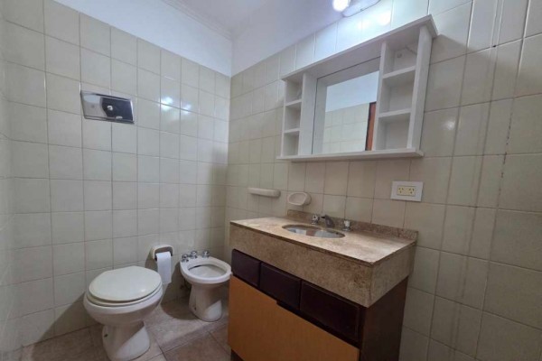 OPORTUNIDAD, Edificio Acuario II - 2 dormitorios, 2 baños (1 en suite), amplia cocina estar comedor, cochera, balcón terraza