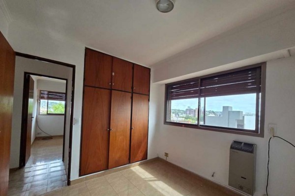 OPORTUNIDAD, Edificio Acuario II - 2 dormitorios, 2 baños (1 en suite), amplia cocina estar comedor, cochera, balcón terraza