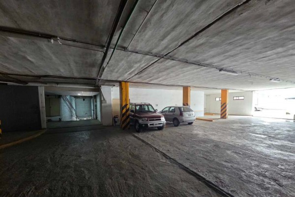 OPORTUNIDAD, Edificio Acuario II - 2 dormitorios, 2 baños (1 en suite), amplia cocina estar comedor, cochera, balcón terraza