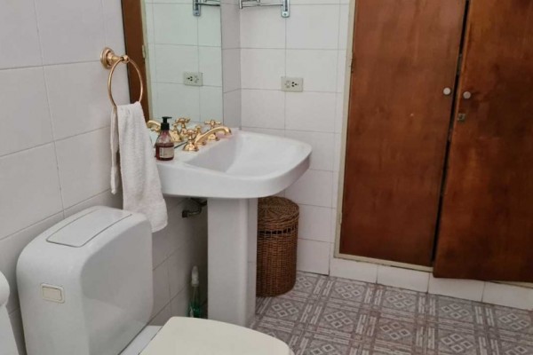 Importante casa en Villa Belgrano lote 2.183m2 y 547m2 edificados, 4 dormitorios, 5 baños 