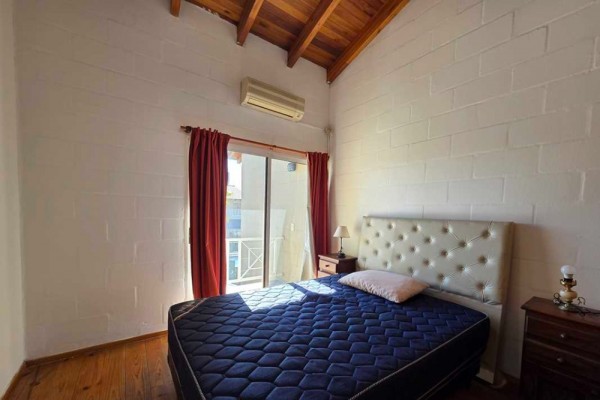 Duplex complejo  Los Cerezos, 2 dormitorios, patio, cochera, complejo con pileta, 