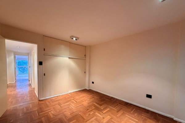 Hermso piso en Nueva Cordoba, 3 dormitorios, living comedor, cocina moderna