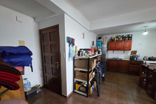 Departamento 1 dormitorio con cochera, gas natural, excelente vista, centrico