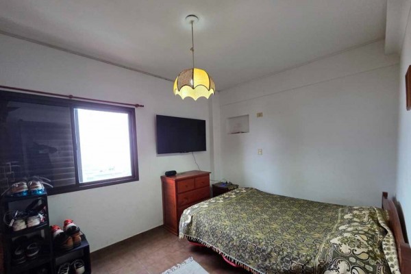 Departamento 1 dormitorio con cochera, gas natural, excelente vista, centrico