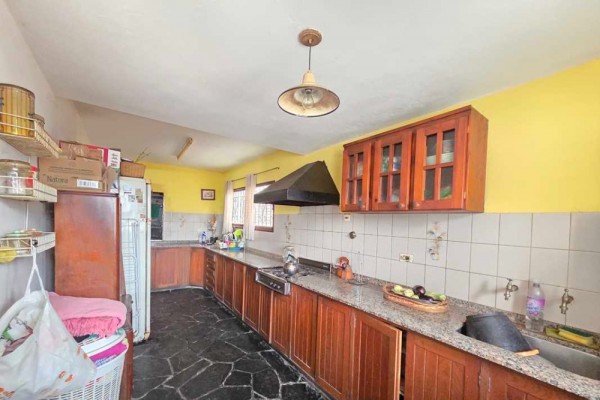 Muy linda casa B° José Muñoz 4 dormitorios, 4 baños, amplio parque