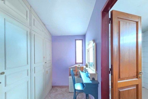 Muy linda casa B° José Muñoz 4 dormitorios, 4 baños, amplio parque