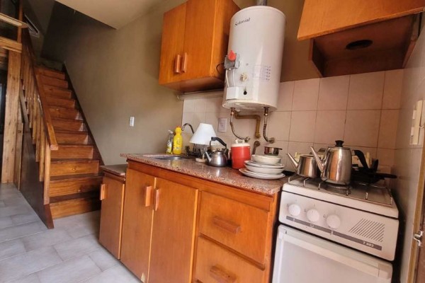 Muy lindo Duplex 1 dormitorio, con balcón terraza frente a la costanera Oeste, a pocos mentros del puente central